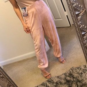 🌸BRUSHED PLUS 🌸SIZE 1X lounging pants